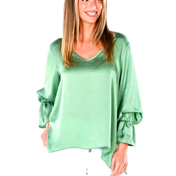 Tutu&lilli satin top, “the Kelly”, size Large, super flattering & adorable! NWOT - Picture 1 of 6